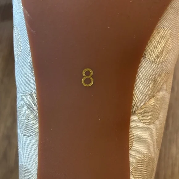 Seychelles Cream Gold Polka Dot Pumps - Picture 4 of 6